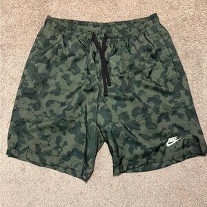 Nike Sportswear Men’s Shorts, Sz M
